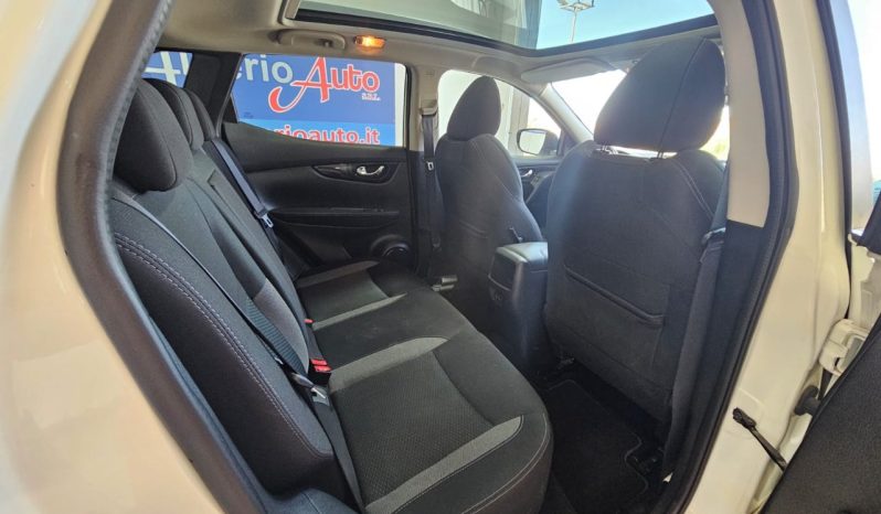 Nissan Qashqai pieno