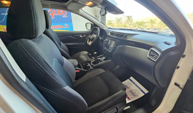 Nissan Qashqai pieno