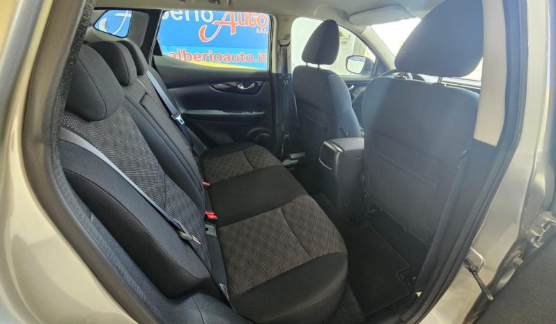 Nissan Qashqai pieno