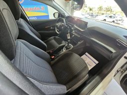 Peugeot 208 pieno
