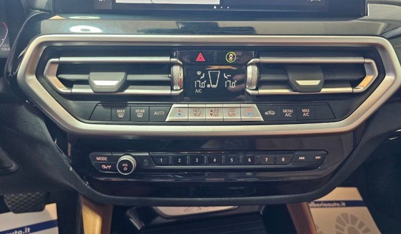 BMW X4 pieno