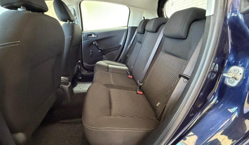Peugeot 208 pieno