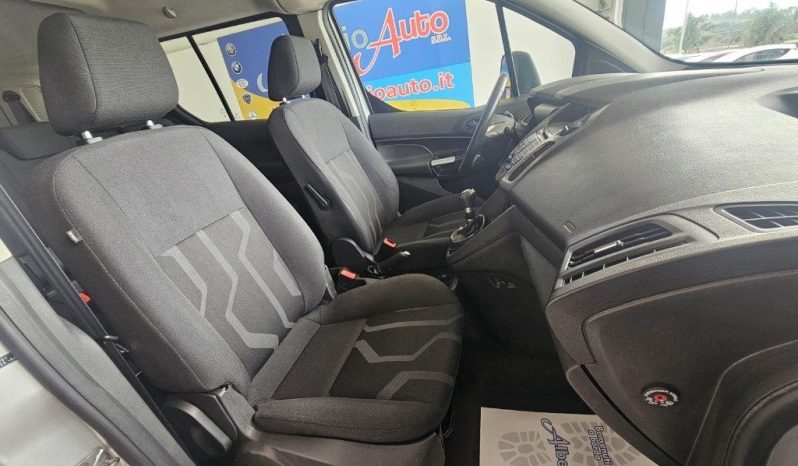 Ford Tourneo Connect pieno