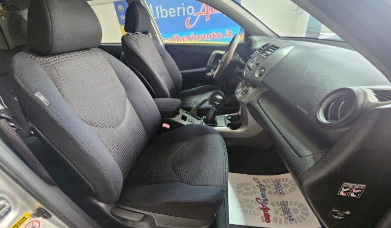 Toyota RAV 4 pieno