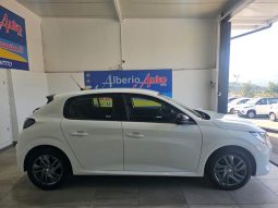 Peugeot 208 pieno
