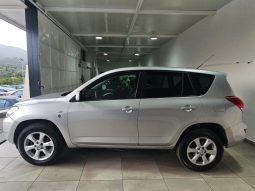 Toyota RAV 4 pieno