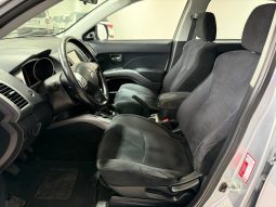 Mitsubishi Outlander pieno
