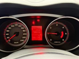Mitsubishi Outlander pieno