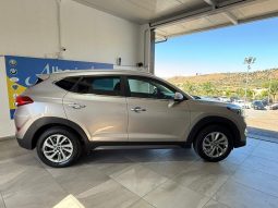 Hyundai TUCSON pieno