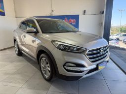 Hyundai TUCSON pieno