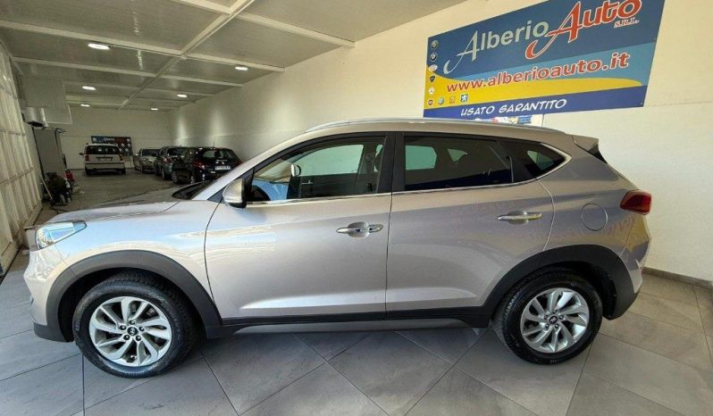 Hyundai TUCSON pieno