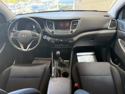Hyundai TUCSON pieno