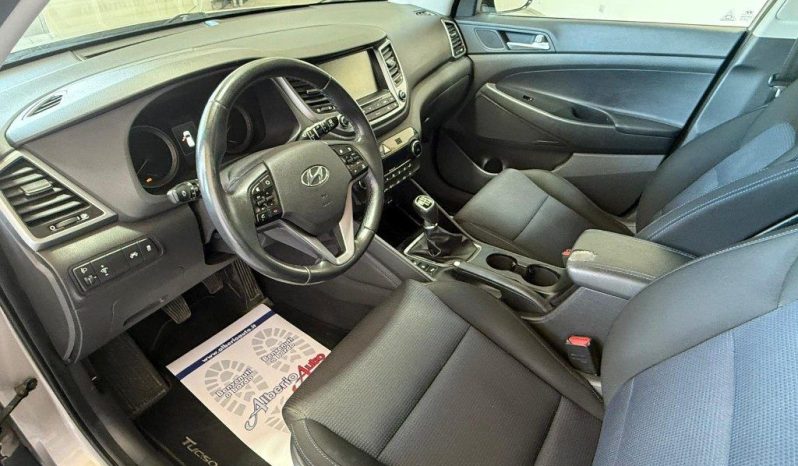Hyundai TUCSON pieno