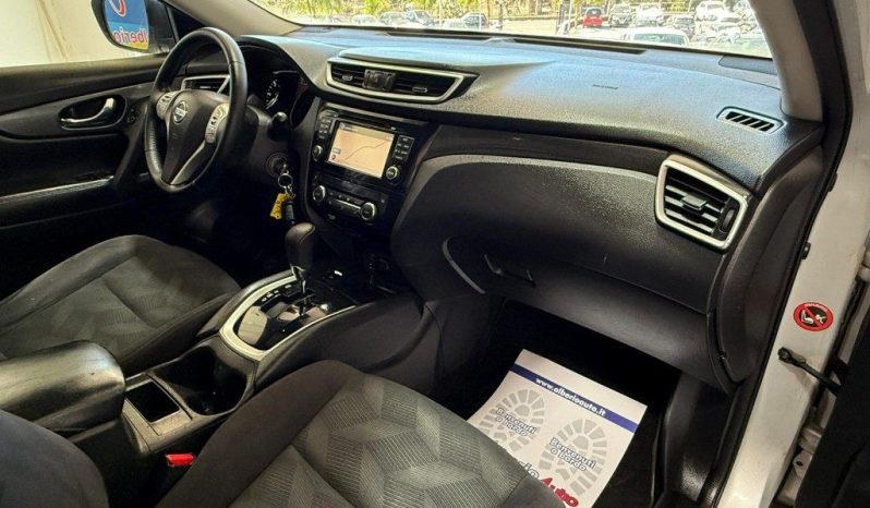Nissan X-Trail pieno