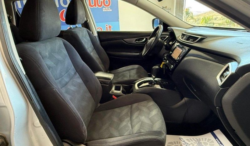 Nissan X-Trail pieno