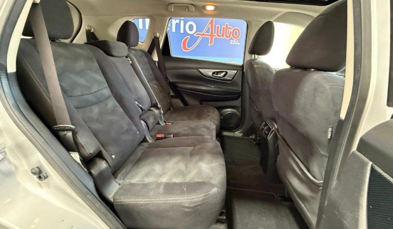 Nissan X-Trail pieno
