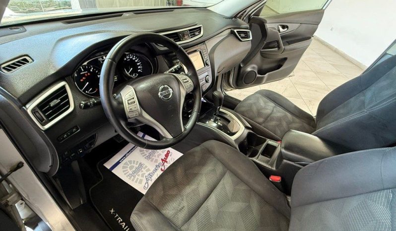 Nissan X-Trail pieno
