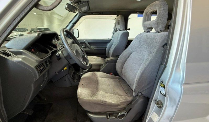 Mitsubishi Pajero pieno