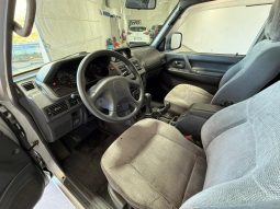 Mitsubishi Pajero pieno