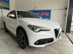 Alfa Romeo Stelvio pieno