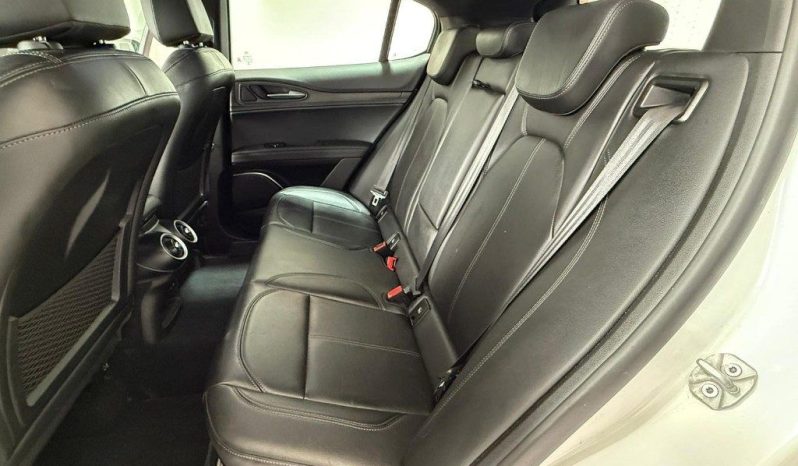 Alfa Romeo Stelvio pieno