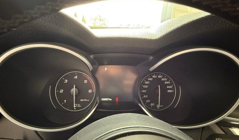 Alfa Romeo Stelvio pieno