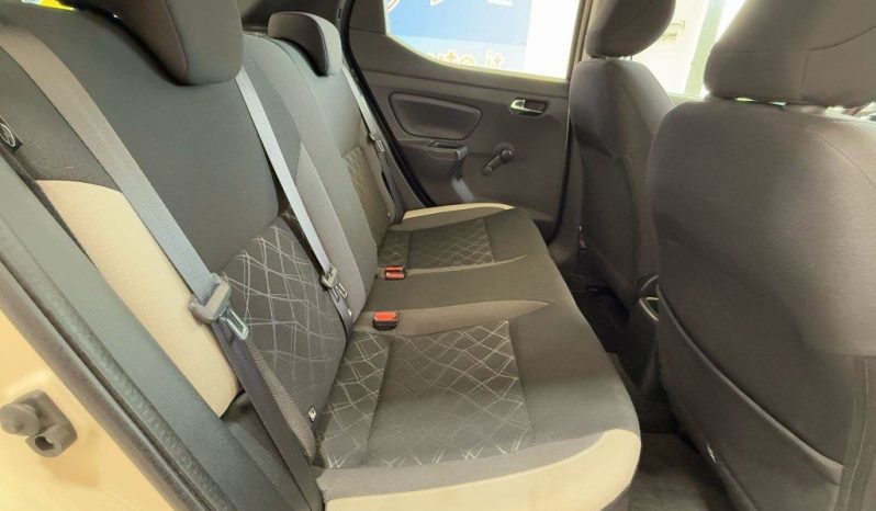Nissan Micra pieno