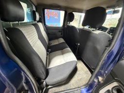 Nissan Pick Up pieno