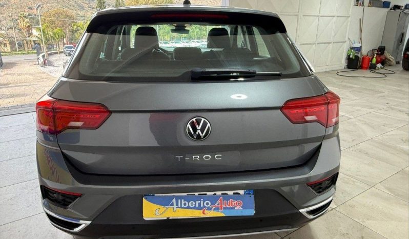 Volkswagen T-Roc pieno