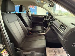 Volkswagen T-Roc pieno