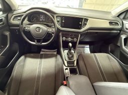 Volkswagen T-Roc pieno