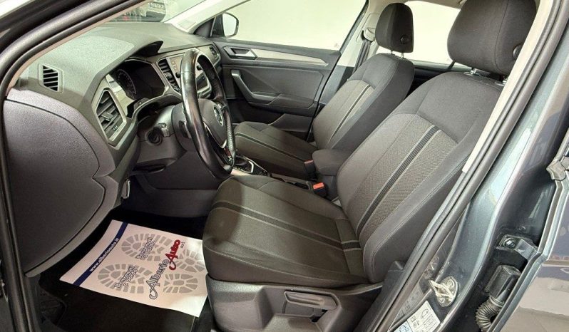 Volkswagen T-Roc pieno