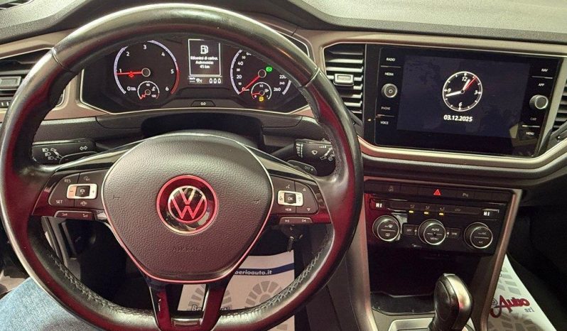 Volkswagen T-Roc pieno