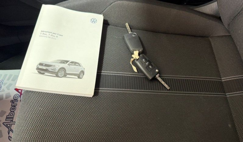 Volkswagen T-Roc pieno