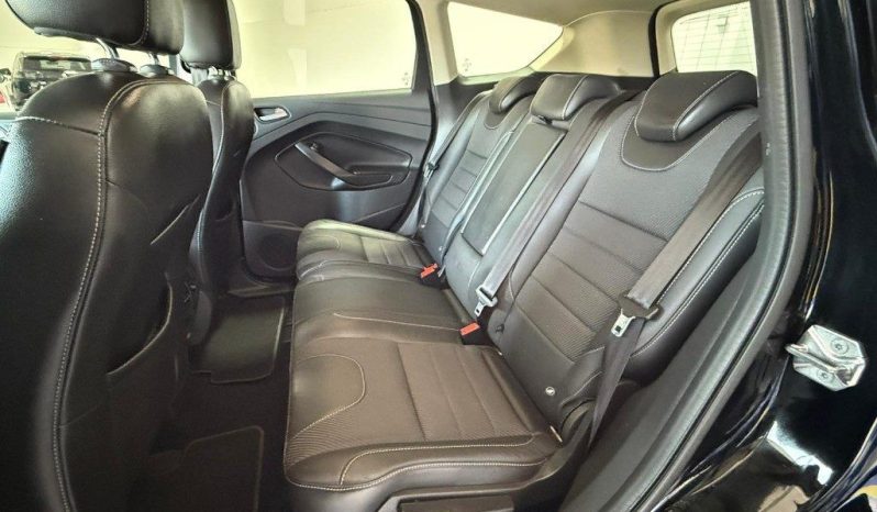Ford Kuga pieno