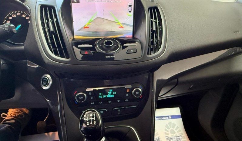 Ford Kuga pieno