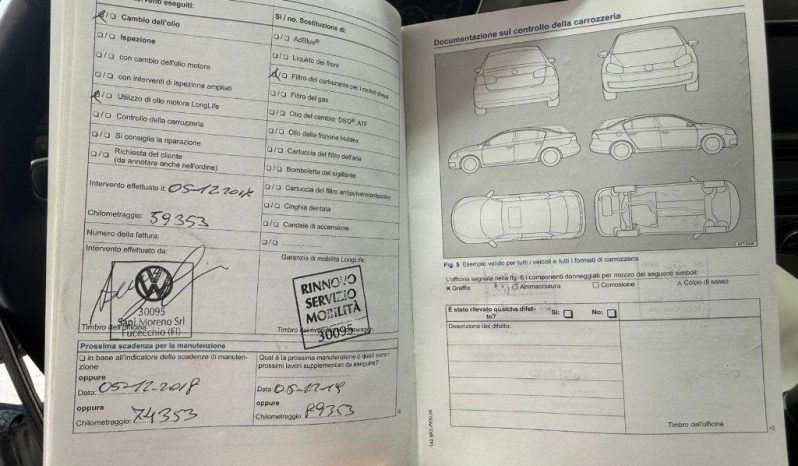 Volkswagen Golf pieno