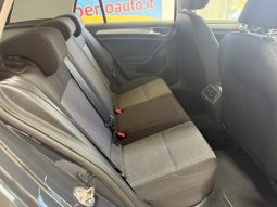 Volkswagen Golf pieno