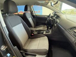Volkswagen Golf pieno