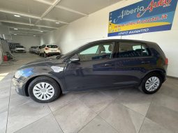 Volkswagen Golf pieno