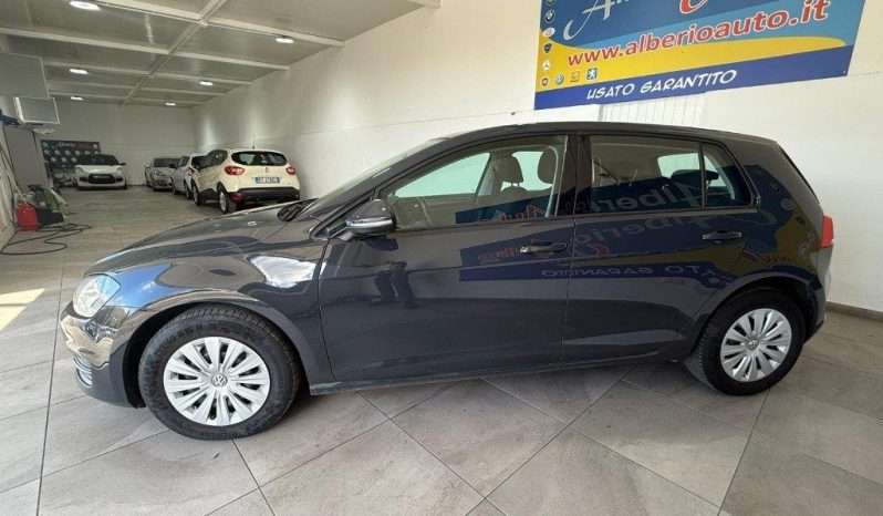 Volkswagen Golf pieno