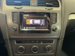 Volkswagen Golf pieno