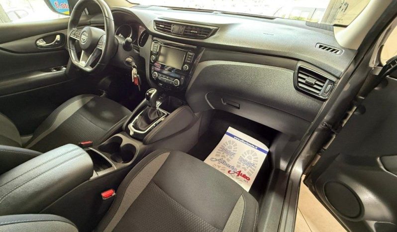 Nissan Qashqai pieno