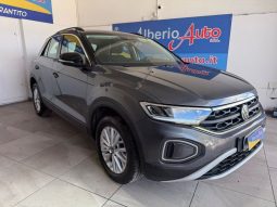 Volkswagen T-Roc pieno