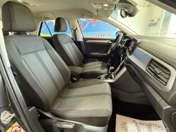 Volkswagen T-Roc pieno