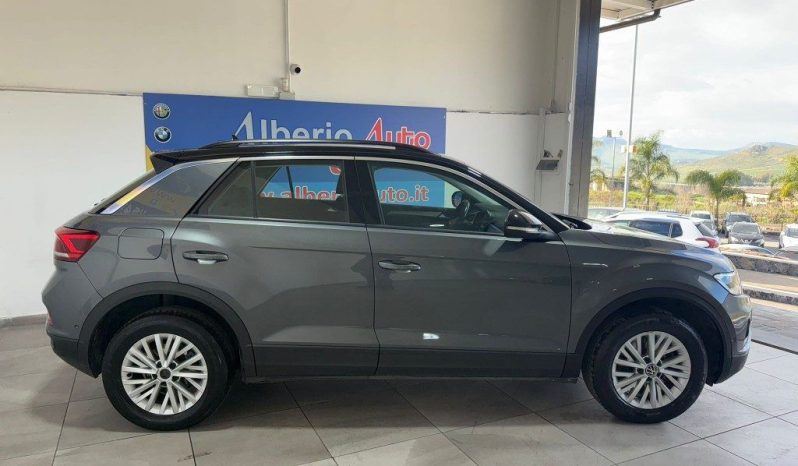 Volkswagen T-Roc pieno