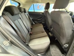 Volkswagen T-Roc pieno