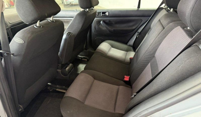Volkswagen Golf pieno