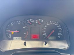 Volkswagen Golf pieno