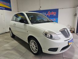 Lancia Ypsilon pieno